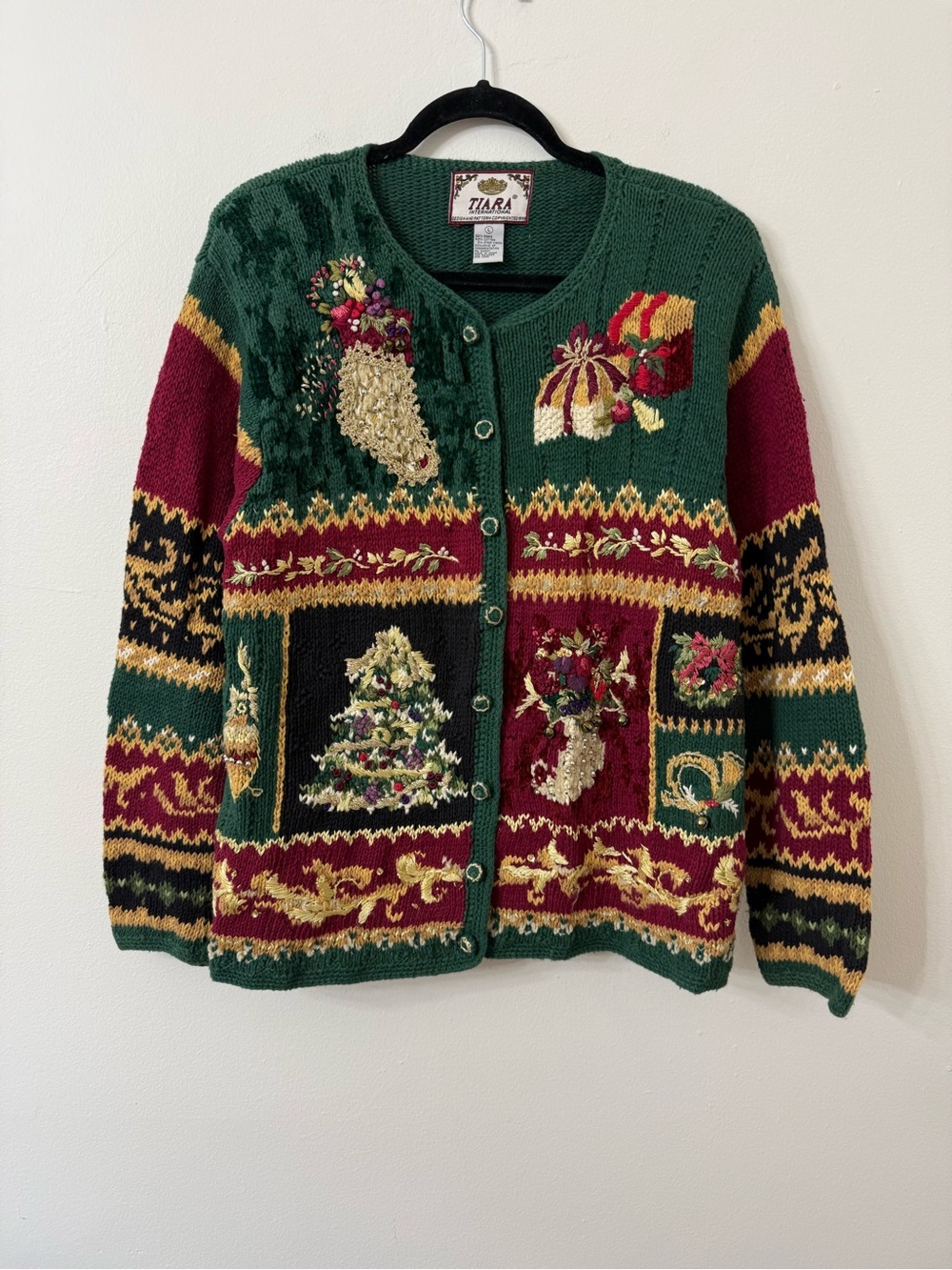 {L} Vintage Tiara Green & Burgundy Holiday Embroidered Cardigan Sweater